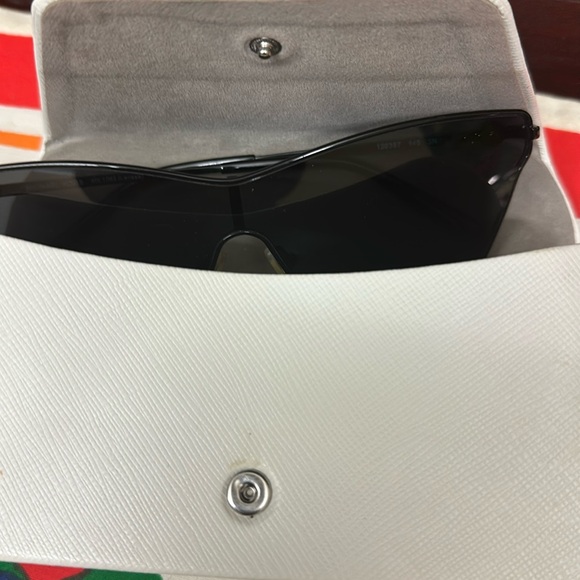 MICHAEL KORS SUN GLASSES NOT POLARIZED 1063 - Picture 1 of 6